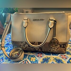 Like new. Good condition. Michael Kors. Medium Satchel. Sutton. Natural/Snake.
